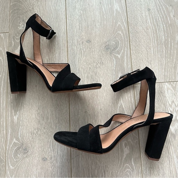Madewell Heels Shoes The Liv Sandal Asymmetrical Open Toe in Suede Black 10 - Picture 4 of 10
